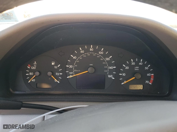 2003 Mercedes-Benz CLK-Class 3.2L with VIN WDBLK65G53T139946, listed as a Copart auction lot 78188904 with 0 mi miles and Salvage Title. Bid and sale history available at carsss.com. Image 9.
