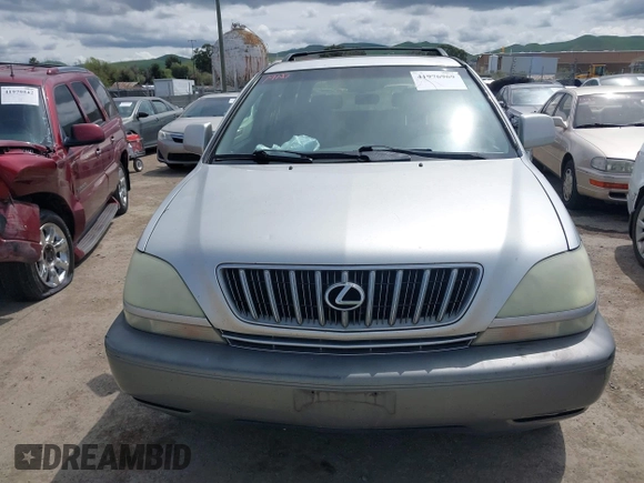 2002 Lexus RX with VIN JTJHF10U820292183, listed as a IAAI auction lot 41976969 with 230,353 mi miles. Bid and sale history available at carsss.com. Image 6.