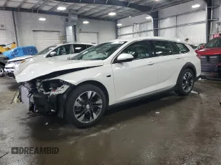 2018 Buick Regal Essence with VIN W04GV8SX3J1164423, listed as a Copart auction lot 60327935 with 61,758 mi miles and Salvage title. Bid and sale history available at DreamBid. Image 1.