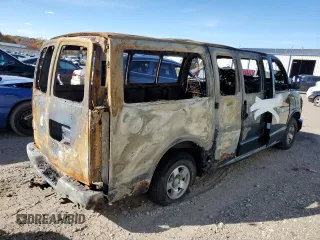 2002 GMC Savana z VIN 1GDFG65R221107446, wystawiony jako Copart lot #76991664 z przebiegiem Nie podano mil oraz Czysty tytuł • Clean title. Historia ofert i sprzedaży dostępna na DreamBid. Obrazek 3.