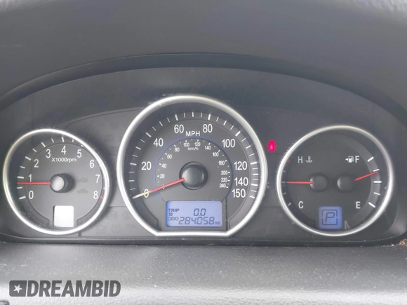 2008 Hyundai Veracruz GLS with VIN KM8NU73C48U049050, listed as a IAAI auction lot 42394566 with 284,058 mi miles and . Bid and sale history available at DreamBid. Image 7.