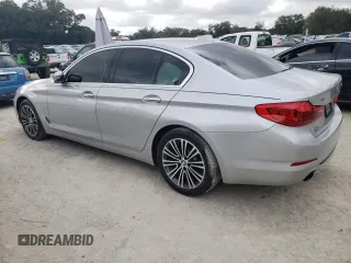 2018 BMW 5 Series 530i xDrive with VIN WBAJA7C59JG907384, listed as a Copart auction lot 43800145 with 95,961 mi miles and Salvage Title. Bid and sale history available at carsss.com. Image 2.