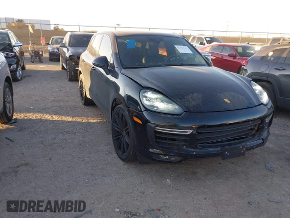 2017 Porsche Cayenne Turbo z VIN WP1AC2A2XHLA92993, wystawiony jako IAAI lot #41264521 z przebiegiem 83 257 mil mil oraz . Historia ofert i sprzedaży dostępna na DreamBid. Obrazek 1.