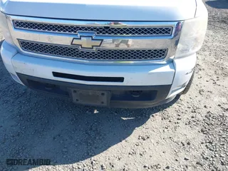 2007 Chevrolet Silverado 1500 LTZ with VIN 2GCFK13Y471695819, listed as a IAAI auction lot 41755850 with 216,487 mi miles. Bid and sale history available at carsss.com. Image 18.