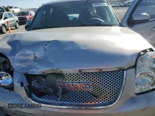 2009 GMC Yukon Denali z VIN 1GKFK03239R254526, wystawiony jako Copart lot #84665244 z przebiegiem 230 811 mil mil oraz Szkoda całkowita • Salvage title. Historia ofert i sprzedaży dostępna na DreamBid. Obrazek 13.