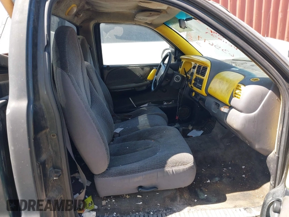 1998 Dodge Dakota SLT z VIN 1B7FL26X5WS635679, wystawiony jako IAAI lot #41688137 z przebiegiem 269 908 mil mil oraz . Historia ofert i sprzedaży dostępna na DreamBid. Obrazek 8.