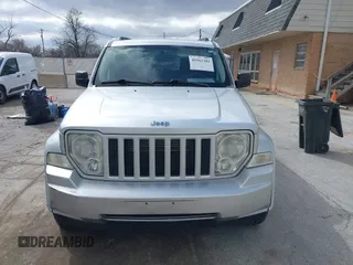 2009 Jeep Liberty Sport with VIN 1J8GN28K39W520228, listed as a IAAI auction lot 41961381 with 196,187 mi miles. Bid and sale history available at carsss.com. Image 13.