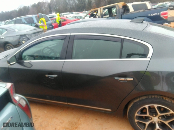 2016 Buick LaCrosse Sport Touring with VIN 1G4G45G36GF188770, listed as a IAAI auction lot 41251707 with 110,542 mi miles. Bid and sale history available at carsss.com. Image 15.