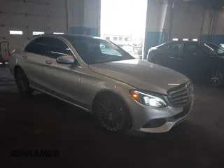 2015 Mercedes-Benz C C 300 Luxury with VIN 55SWF4KB1FU087558, listed as a IAAI auction lot 41904253 with 82,901 mi miles. Bid and sale history available at carsss.com. Image 1.