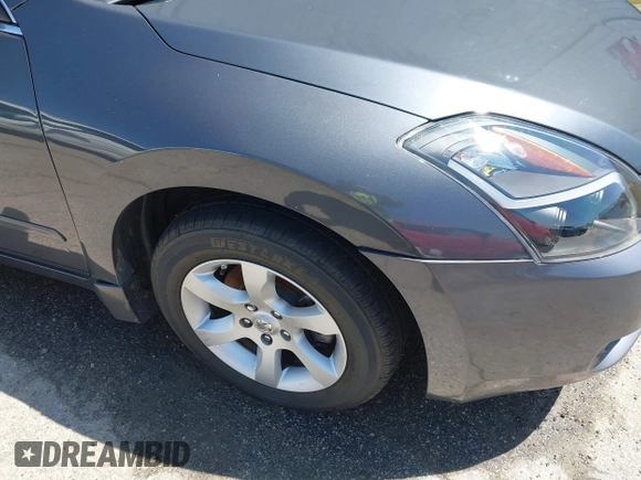 2007 Nissan Altima 2.5 S with VIN 1N4AL21E07N438943, listed as a IAAI auction lot 41993187 with 270,582 mi miles. Bid and sale history available at carsss.com. Image 6.
