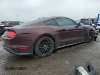 2018 Ford Mustang GT z VIN 1FA6P8CFXJ5122198, wystawiony jako Copart lot #59868995 z przebiegiem 71 499 mil mil oraz Czysty tytuł • Clean title. Historia ofert i sprzedaży dostępna na DreamBid. Obrazek 3.