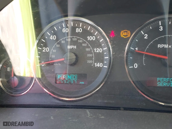 2005 Jeep Grand Cherokee Limited with VIN 1J4HR58245C697913, listed as a IAAI auction lot 41893223 with 255,297 mi miles. Bid and sale history available at carsss.com. Image 16.