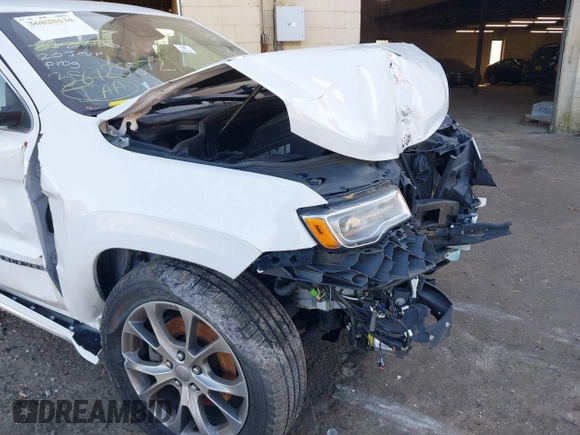 2020 Jeep Grand Cherokee Summit with VIN 1C4RJFJT0LC163752, listed as a IAAI auction lot 38725572 with 49,652 mi miles and . Bid and sale history available at DreamBid. Image 12.