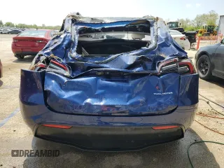 2022 Tesla Model Y Long Range z VIN 7SAYGDEE8NF447410, wystawiony jako Copart lot #54860765 z przebiegiem Nie podano mil oraz Szkody całkowita. Historia ofert i sprzedaży dostępna na DreamBid. Obrazek 6.