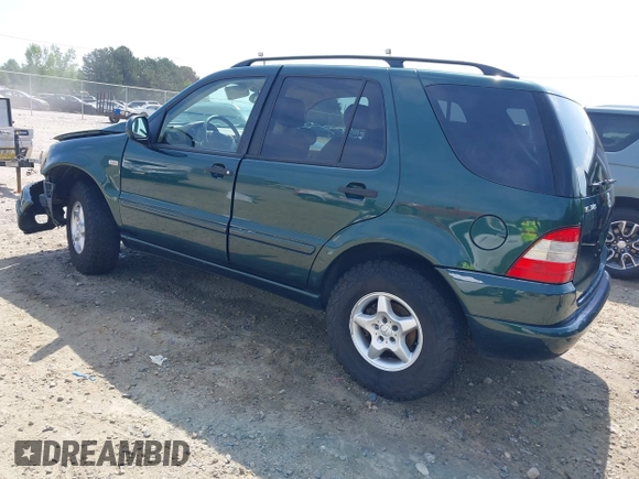 2000 Mercedes-Benz M 320/430/500 z VIN 4JGAB54E9YA180890, wystawiony jako IAAI lot #42151065 z przebiegiem 98 866 mil mil oraz . Historia ofert i sprzedaży dostępna na DreamBid. Obrazek 3.