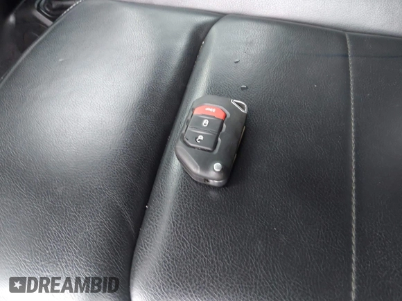 2022 Jeep Gladiator High Altitude z VIN 1C6HJTFG1NL164764, wystawiony jako IAAI lot #41727357 z przebiegiem 28 222 mil mil oraz . Historia ofert i sprzedaży dostępna na DreamBid. Obrazek 11.