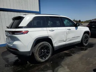 2024 Jeep Grand Cherokee Altitude z VIN 1C4RJHAG2RC142165, wystawiony jako Copart lot #63027485 z przebiegiem 40 161 mil mil oraz Czysty tytuł • Clean title. Historia ofert i sprzedaży dostępna na DreamBid. Obrazek 3.