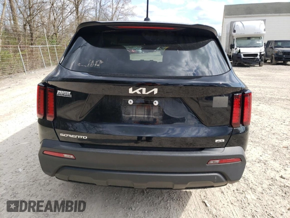 2023 Kia Sorento LX z VIN 5XYRGDLC4PG216535, wystawiony jako Copart lot #54432825 z przebiegiem 11 410 mil mil oraz Szkoda całkowita • Salvage title. Historia ofert i sprzedaży dostępna na DreamBid. Obrazek 6.