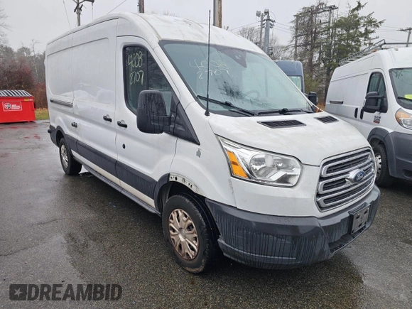 2015 Ford Transit with VIN 1FTNR2CGXFKA38171, listed as a Copart auction lot 82190404 with 93,545 mi miles and Clean Title. Bid and sale history available at DreamBid. Image 1.