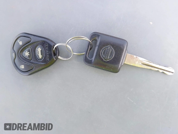 2002 Nissan Xterra XE z VIN 5N1ED28T12C515316, wystawiony jako IAAI lot #42478360 z przebiegiem 210 979 mil mil oraz . Historia ofert i sprzedaży dostępna na DreamBid. Obrazek 11.