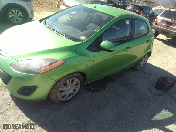 2012 Mazda Mazda2 Sport with VIN JM1DE1KY6C0145740, listed as a IAAI auction lot 41638590 with 179,414 mi miles. Bid and sale history available at carsss.com. Image 18.