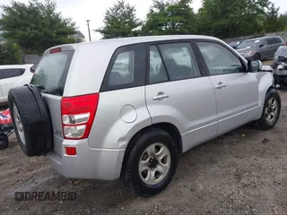 2008 Suzuki Grand Vitara z VIN JS3TE941784102472, wystawiony jako IAAI lot #42311760 z przebiegiem 211 385 mil mil oraz . Historia ofert i sprzedaży dostępna na DreamBid. Obrazek 4.