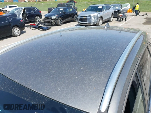 2017 Lincoln MKC Select with VIN 5LMCJ2C9XHUL36333, listed as a IAAI auction lot 41932497 with 111,065 mi miles and . Bid and sale history available at DreamBid. Image 6.