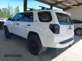 2019 Toyota 4Runner SR5 с VIN JTEBU5JR0K5630450, выставлен на аукционе IAAI как лот 42386961 с пробегом 104 733 миль миль и . История ставок и продаж доступна на DreamBid. Изображение 3.