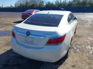 2012 Buick LaCrosse Premium 3 with VIN 1G4GH5E3XCF135278, listed as a IAAI auction lot 41640168 with 205,526 mi miles. Bid and sale history available at carsss.com. Image 4.