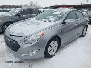 2014 Hyundai Sonata Hybrid Limited with VIN KMHEC4A4XEA117023, listed as a IAAI auction lot 41299461 with 154,822 mi miles. Bid and sale history available at carsss.com. Image 2.