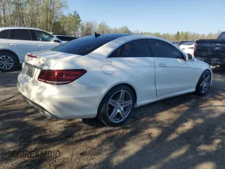 2014 Mercedes-Benz E 350 with VIN WDDKJ8JB7EF253105, listed as a Copart auction lot 54660515 with 189,766 mi miles and Non repairable. Bid and sale history available at DreamBid. Image 3.
