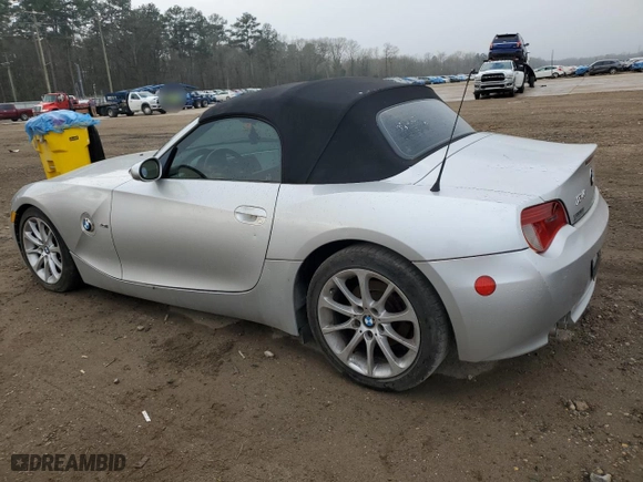 2006 BMW Z4 3.0i with VIN 4USBU33556LW67833, listed as a Copart auction lot 44933315 with 142,444 mi miles and Clean Title. Bid and sale history available at carsss.com. Image 2.