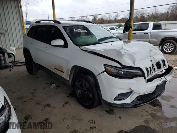 2021 Jeep Cherokee Altitude with VIN 1C4PJLLBXMD189510, listed as a Copart auction lot 46495355 with 105,293 mi miles and Salvage Title. Bid and sale history available at carsss.com. Image 4.