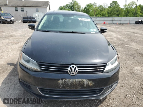 2013 Volkswagen Jetta SE with VIN 3VWDP7AJ8DM360632, listed as a Copart auction lot 57238425 with 133,972 mi miles and Salvage title. Bid and sale history available at DreamBid. Image 5.
