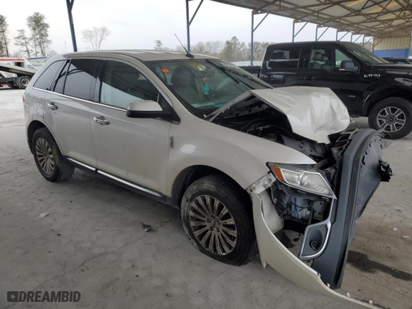 2013 Lincoln MKX with VIN 2LMDJ6JK4DBL41990, listed as a Copart auction lot 47443885 with 0 mi miles and Non Repairable. Bid and sale history available at carsss.com. Image 4.