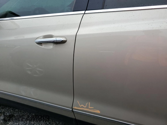 2017 Cadillac XT5 FWD с VIN 1GYKNARS4HZ176328, выставлен на аукционе Copart как лот 74514244 с пробегом Не указан миль и На запчасти • Non repairable. История ставок и продаж доступна на DreamBid. Изображение 13.