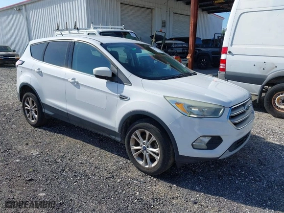 2017 Ford Escape SE with VIN 1FMCU0GDXHUD45191, listed as a IAAI auction lot 41883627 with 120,034 mi miles. Bid and sale history available at carsss.com. Image 6.