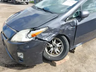 2010 Toyota Prius II with VIN JTDKN3DU9A0236950, listed as a IAAI auction lot 41902283 with 260,202 mi miles. Bid and sale history available at carsss.com. Image 6.