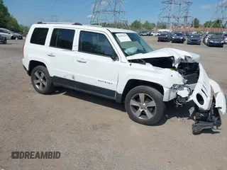2016 Jeep Patriot High Altitude z VIN 1C4NJRFB8GD745999, wystawiony jako IAAI lot #42181378 z przebiegiem Nie podano mil oraz . Historia ofert i sprzedaży dostępna na DreamBid. Obrazek 1.