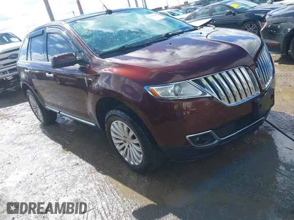 2012 Lincoln MKX with VIN 2LMDJ6JK6CBL03739, listed as a IAAI auction lot 41729616 with 117,066 mi miles. Bid and sale history available at carsss.com. Image 1.