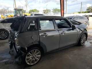 2018 MINI Hardtop 4 Door Cooper with VIN WMWXU1C55J2F79623, listed as a Copart auction lot 60515015 with Not provided miles and Salvage title. Bid and sale history available at DreamBid. Image 3.