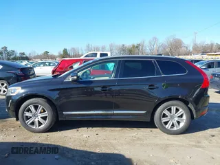 2017 Volvo XC60 Inscription with VIN YV440MDU0H2105432, listed as a IAAI auction lot 41634154 with 106,815 mi miles. Bid and sale history available at carsss.com. Image 14.