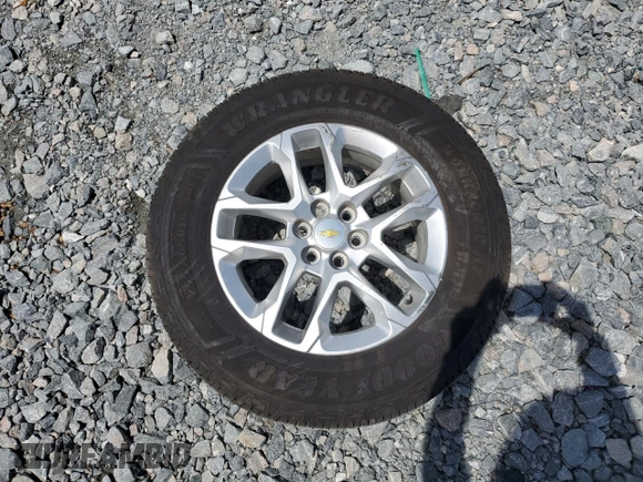 2020 Chevrolet Traverse LT Cloth with VIN 1GNERGKW5LJ241967, listed as a Copart auction lot 61147445 with 86,666 mi miles and Non repairable. Bid and sale history available at DreamBid. Image 13.