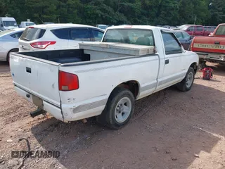 1998 Isuzu Hombre S z VIN 1GGCS1445W8651918, wystawiony jako IAAI lot #42424879 z przebiegiem Nie podano mil oraz . Historia ofert i sprzedaży dostępna na DreamBid. Obrazek 4.