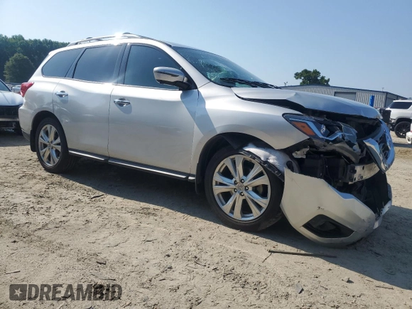 2018 Nissan Pathfinder SL with VIN 5N1DR2MN2JC638240, listed as a Copart auction lot 61828275 with 131,216 mi miles and Salvage title. Bid and sale history available at DreamBid. Image 4.