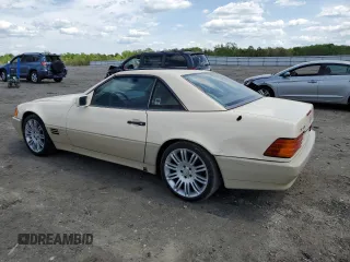 1990 Mercedes-Benz 300 with VIN WDBFA61E7LF005166, listed as a Copart auction lot 54270635 with 137,378 mi miles and Clean Title. Bid and sale history available at DreamBid. Image 2.