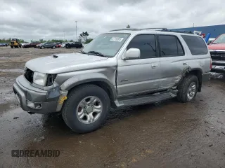 2001 Toyota 4Runner SR5 z VIN JT3GN86R710218821, wystawiony jako Copart lot #57776365 z przebiegiem 265 874 mil mil oraz Czysty tytuł • Clean title. Historia ofert i sprzedaży dostępna na DreamBid. Obrazek 1.