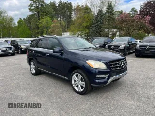 2015 Mercedes-Benz M 350 z VIN 4JGDA5HB6FA561514, wystawiony jako Copart lot #60939575 z przebiegiem 197 603 mil mil oraz Czysty tytuł • Clean title. Historia ofert i sprzedaży dostępna na DreamBid. Obrazek 2.