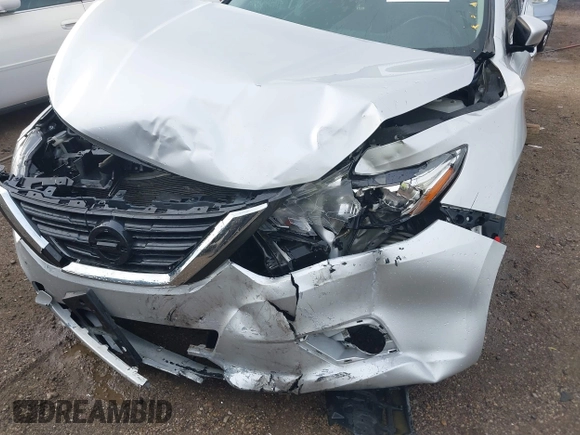 2018 Nissan Altima SR with VIN 1N4AL3AP6JC151861, listed as a IAAI auction lot 40010666 with 140,228 mi miles and . Bid and sale history available at DreamBid. Image 6.