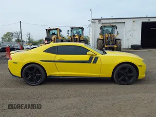 2014 Chevrolet Camaro LT with VIN 2G1FB1E35E9253494, listed as a IAAI auction lot 42102475 with 85,833 mi miles. Bid and sale history available at carsss.com. Image 13.